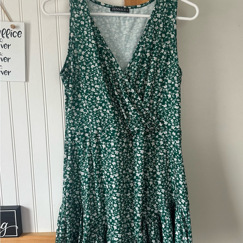 Green Sleeveless V-Neck Wrap Midi Dress
